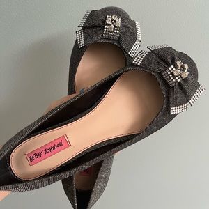 Silver sparkle Betsey Johnson flats